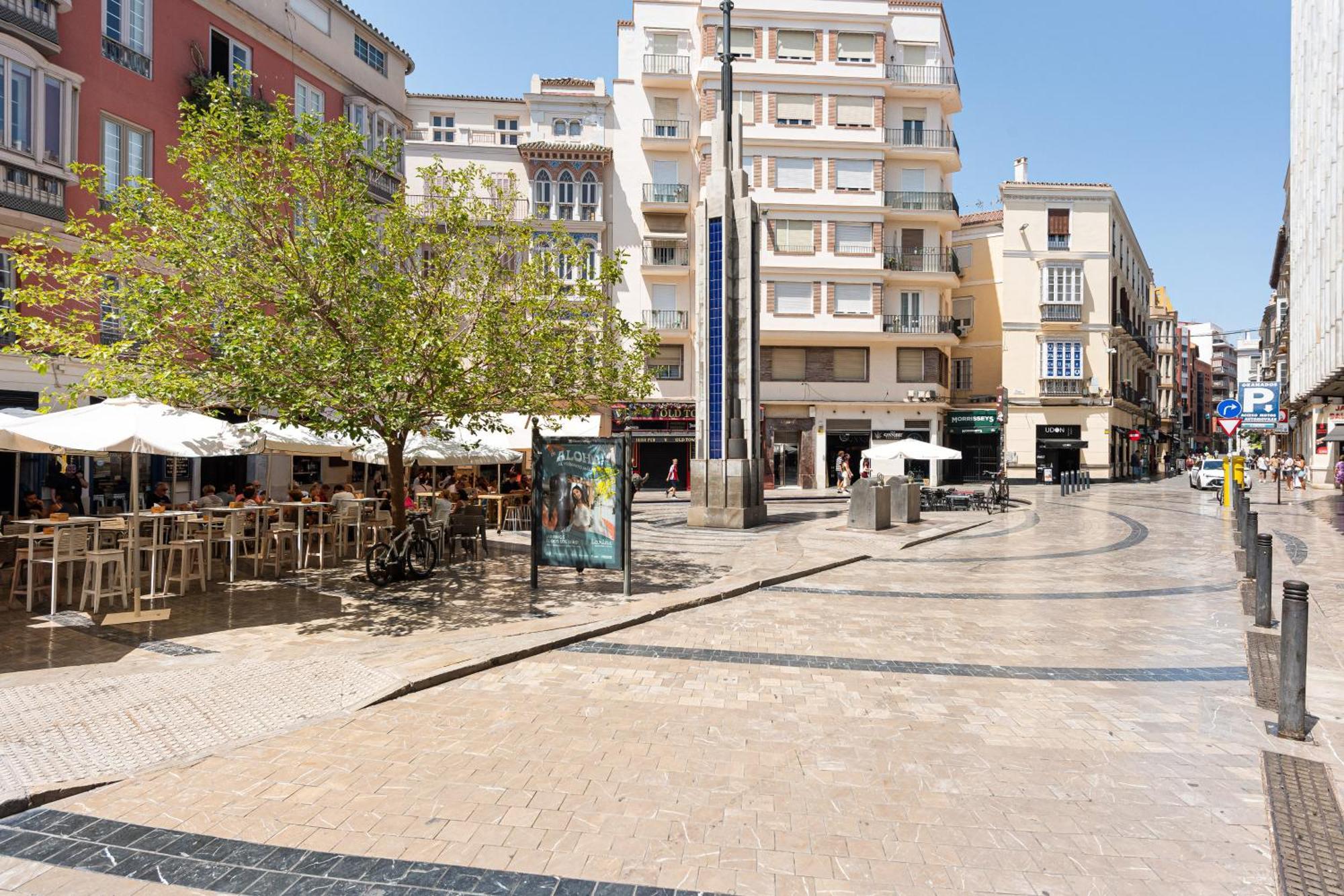 U-nique Uncibay * Málaga